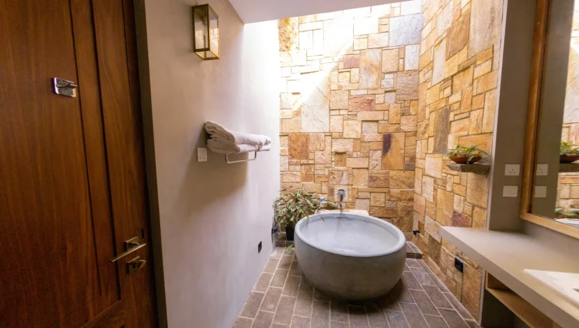 Electric vs Natural Gas Hot Tub: Which is Better? | Silverline pool