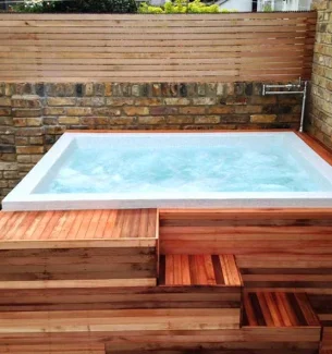 What are the famous hot tub deck ideas? - Silver Line Pool