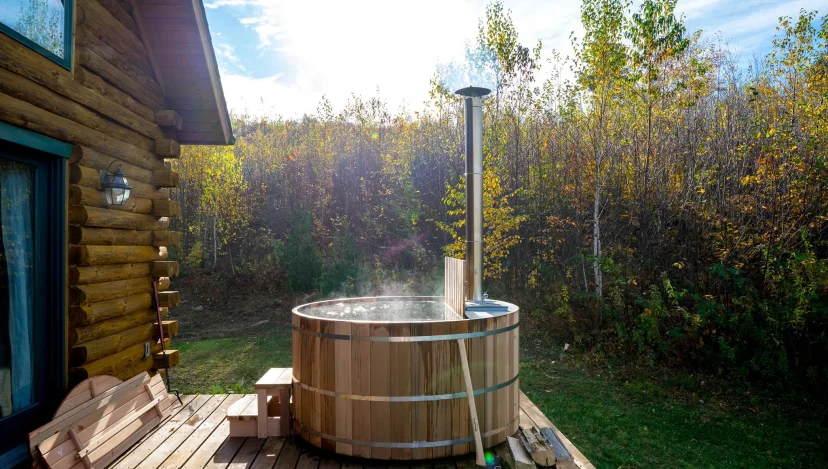 What are the Average Hot Tub Sizes? | Silverline Pool